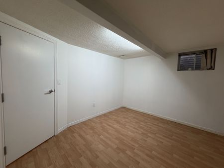 For Lease - 251 Shawnee Circle Unit# Bsmt, Toronto, Ontario - Photo 3