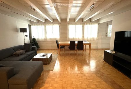 Helle 3 ½ Zimmer Wohnung mit grosser Terrasse und Weitblick in Sattel - Foto 2