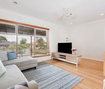 4 Yarmouth Street, Ringwood VIC 3134 - House For Rent | Domain - Photo 5