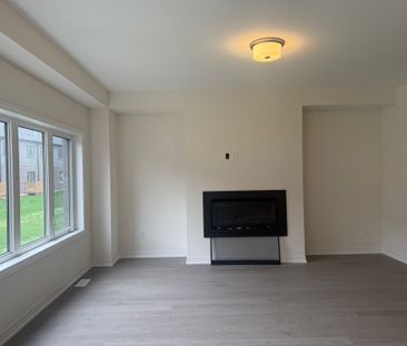 For Lease - 8 Mckernan Avenue, Brantford, Ontario - Photo 1