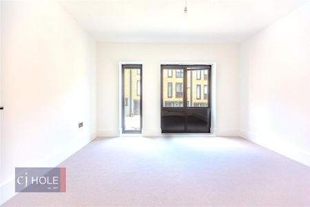 3 bedroom terraced house to rent - Photo 3