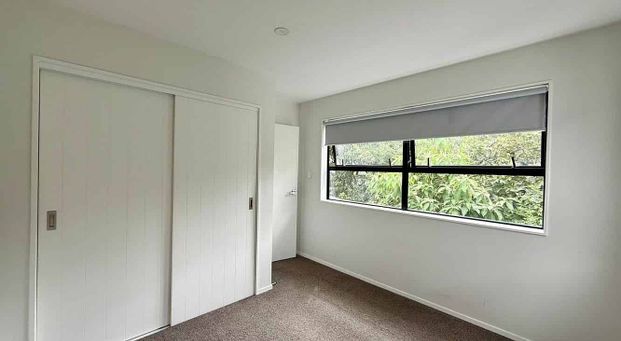 Modern 4BR Home in Mount Wellington - Photo 1