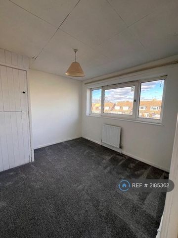 3 bedroom detached house to rent - Photo 4