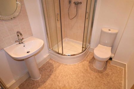 Studio to rent - Photo 5