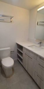 Jr 1 BR suite near English Bay and Stanley Park - Photo 4