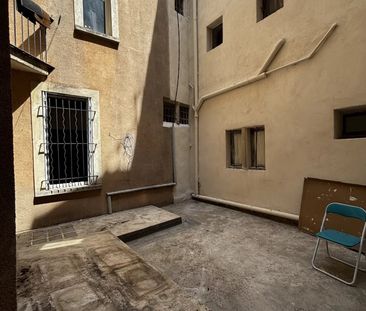Location Appartement 3 pièces 54m² NIMES 30000 - Photo 2