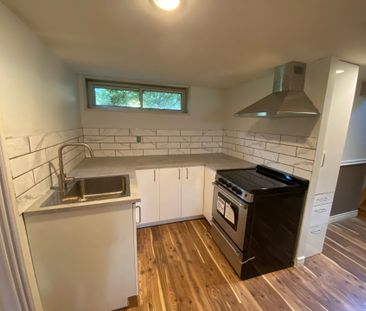 For Lease - 24 Stoddart Drive Unit# Lower, Aurora, Ontario - Photo 5