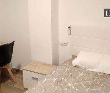 valencia, Valencian Community 46014 - Photo 5