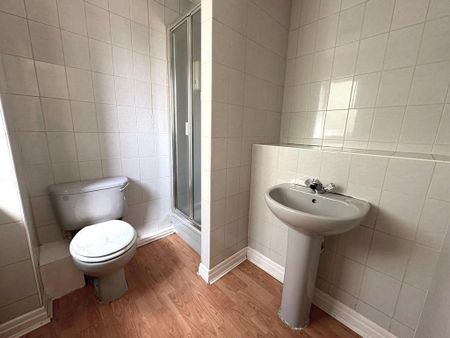 3 bedroom detached house to rent - Photo 4