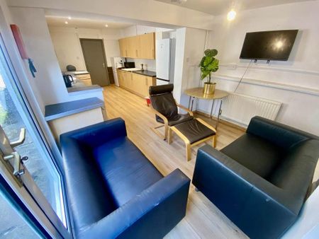 4 bedroom house to rent - Photo 3