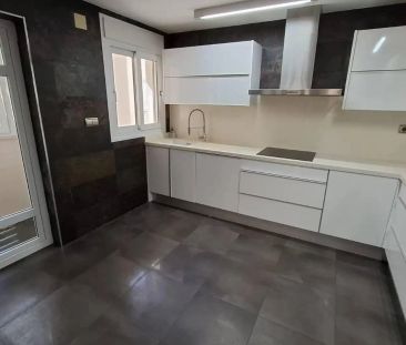 Ático de alquiler en Calle Calle Tomás López Torregrosa, 15, Barrio... - Photo 3