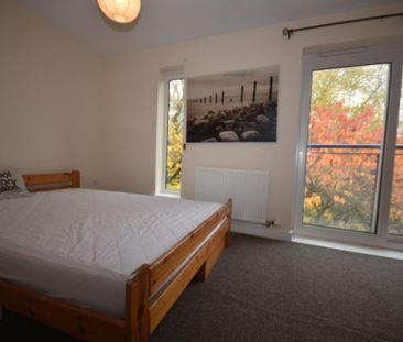 4 bedroom townhouse to rent - Photo 3