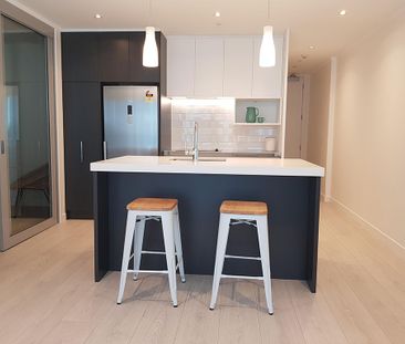 Two Bedroom with a Great View - Photo 5