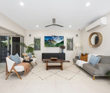 12 Havana Street, Rowes Bay QLD 4810 - House For Rent | Domain - Photo 2