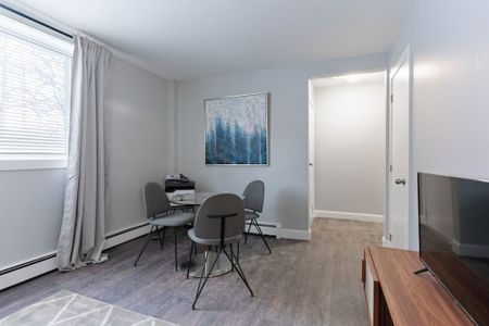 Rue Crevier Apartments - Photo 4