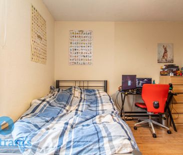 4 bed Mid Terraced House for Rent - Photo 4