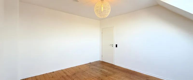 GROßZÜGIGE MASIONETTEWOHNUNG MIT 139 M² IM ZENTRUM ZU MIETEN! - Foto 1