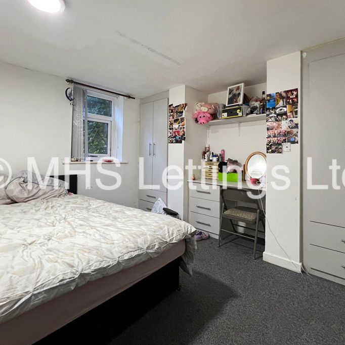 2 Bedroom Ground Floor Flat for rent in Regent Park Avenue - Photo 1