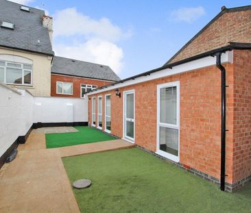 1 Bedroom Bungalow to Rent in Club Street, Kettering, NN16 - Photo 5