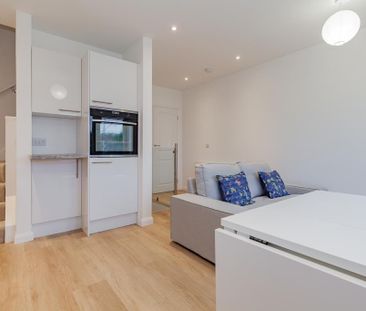2 bedroom apartment to rent - Photo 3