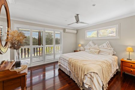 Spacious Family Home in Highly Sought After Location - Photo 3