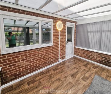2 bedroom detached bungalow to rent - Photo 1