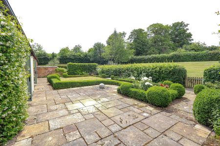 Netherstead Court, Morton Bagot, Studley - Photo 3