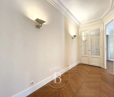 Appartement • La Plaine des Sablons - Photo 2