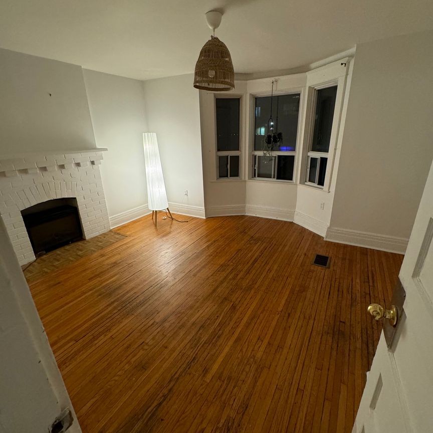 For Lease - 1057 Davenport Road Unit# Upper, Toronto, Ontario - Photo 1