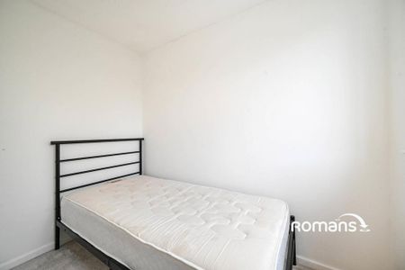 3 bedroom terraced house to rent - Photo 2