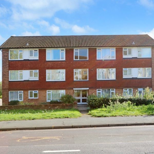 Hook Road, Surbiton - 2 bedrooms Property for lettings - Seymours - Photo 1