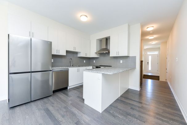 For Lease - 3523 Post Road, Oakville, Ontario - Photo 1