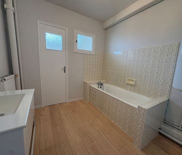 Location Appartement 2 pièces 65m² - Photo 4