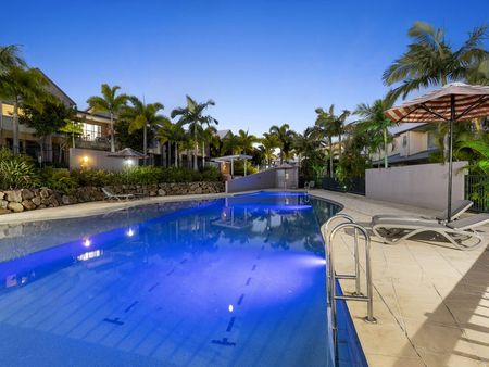 71/19 Carina Peak Drive, Varsity Lakes QLD 4227 - Townhouse For Rent | Domain - Photo 4