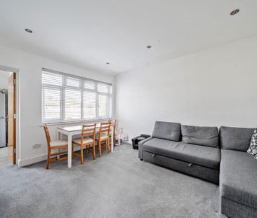 2 bedroom maisonette to rent - Photo 2