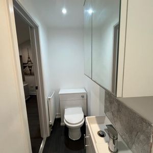 Room in a Shared House, Queens Road, RG1 - Photo 2