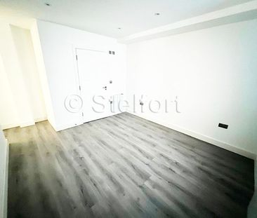 Leytonstone Road, E15, London - Photo 2