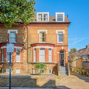 St. James Terrace, SW12 8HJ, London - Photo 3