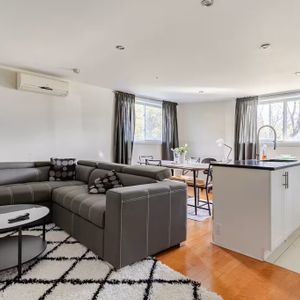 Appartement 4 1/2 2CH à Louer Meublé - Photo 2
