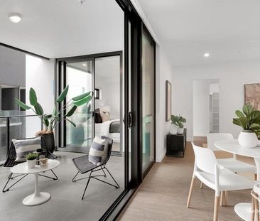 MILTON - HIGH FLOOR 2 BEDROOM 2 BATH ROOM APARTMENT WITH 1 CARPARK - Photo 2