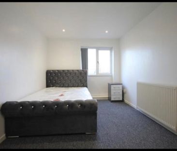 Room in a Shared House, Edwards Road, B24 - Photo 4