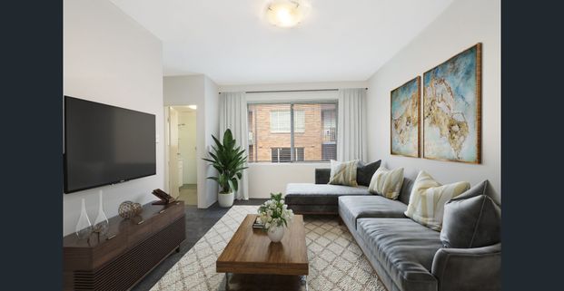 Location, Privacy & Convenience all in one! - Photo 1