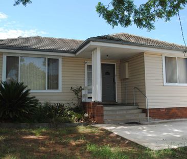 31 Heckenberg Avenue, 2168, Sadleir Nsw - Photo 4