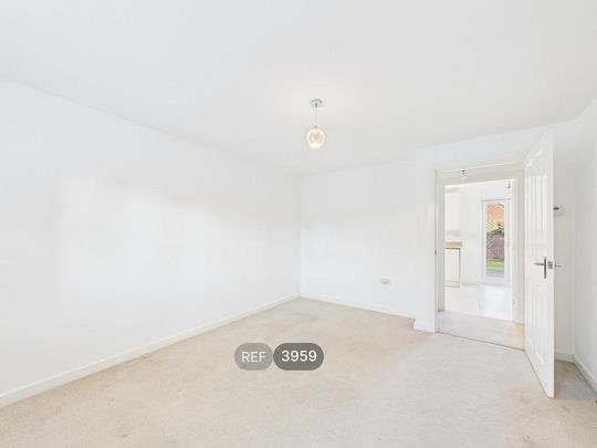 3 bedroom terraced house to rent - Photo 1