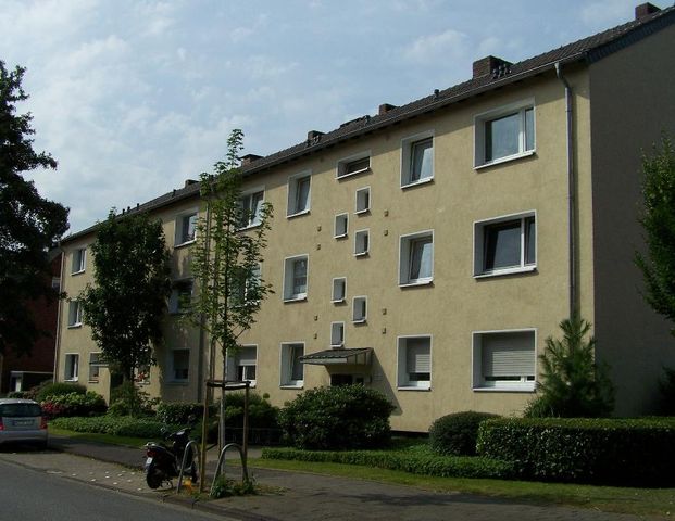 Demnächst frei! gut geschnittene 3-Zimmer-Wohnung mit Balkon in MG-Schrievers - Photo 1