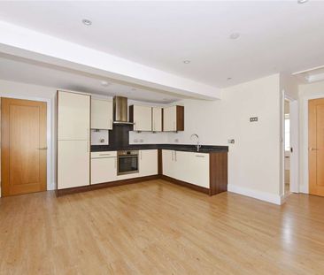 Centrally located one bedroom top floor apartment. One allocated pa... - Photo 2