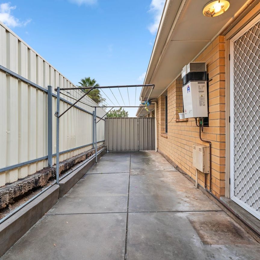 2 Bedroom Unit Located in Lovely Prospect Area - Available Now - Photo 1