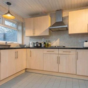 Surbiton, KT5 - Photo 2