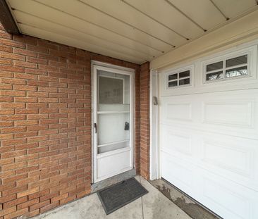For Lease - 2534 Palisander Avenue Unit# Lower, Mississauga, Ontario - Photo 2
