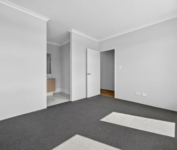 Coastal Living Meets Modern Comfort. - Photo 6